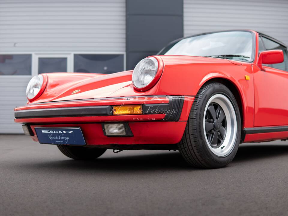 Bild 14/31 von Porsche 911 Carrera 3.2 (1988)