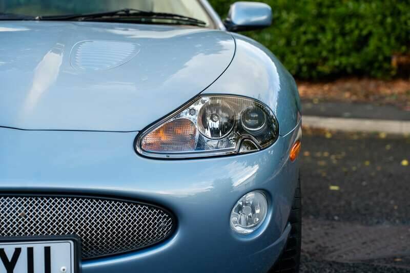 Afbeelding 40/50 van Jaguar XKR (2006)