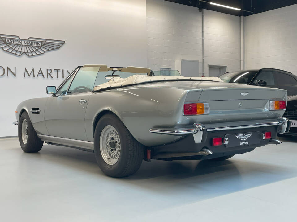 Afbeelding 19/40 van Aston Martin V8 Vantage Volante (1986)