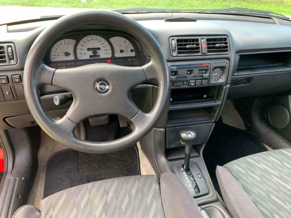 Bild 5/35 von Opel Calibra 2,0 (1991)