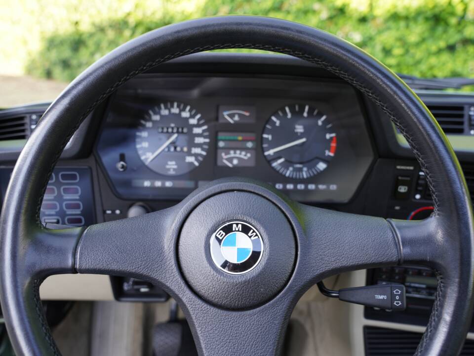 Bild 17/50 von BMW M 635 CSi (1986)