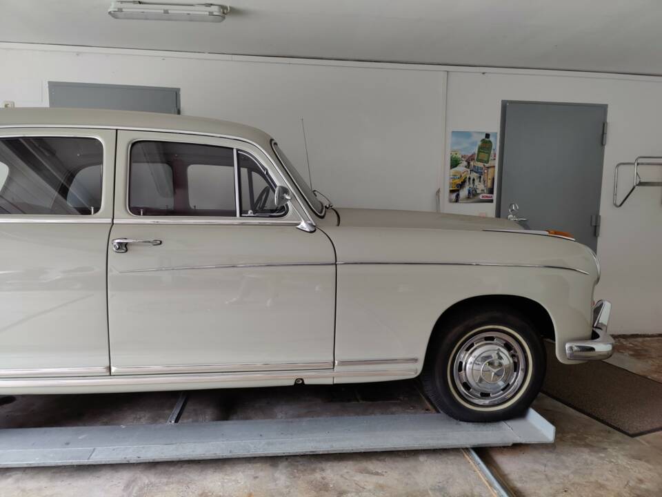 Bild 4/12 von Mercedes-Benz 220 S (1959)