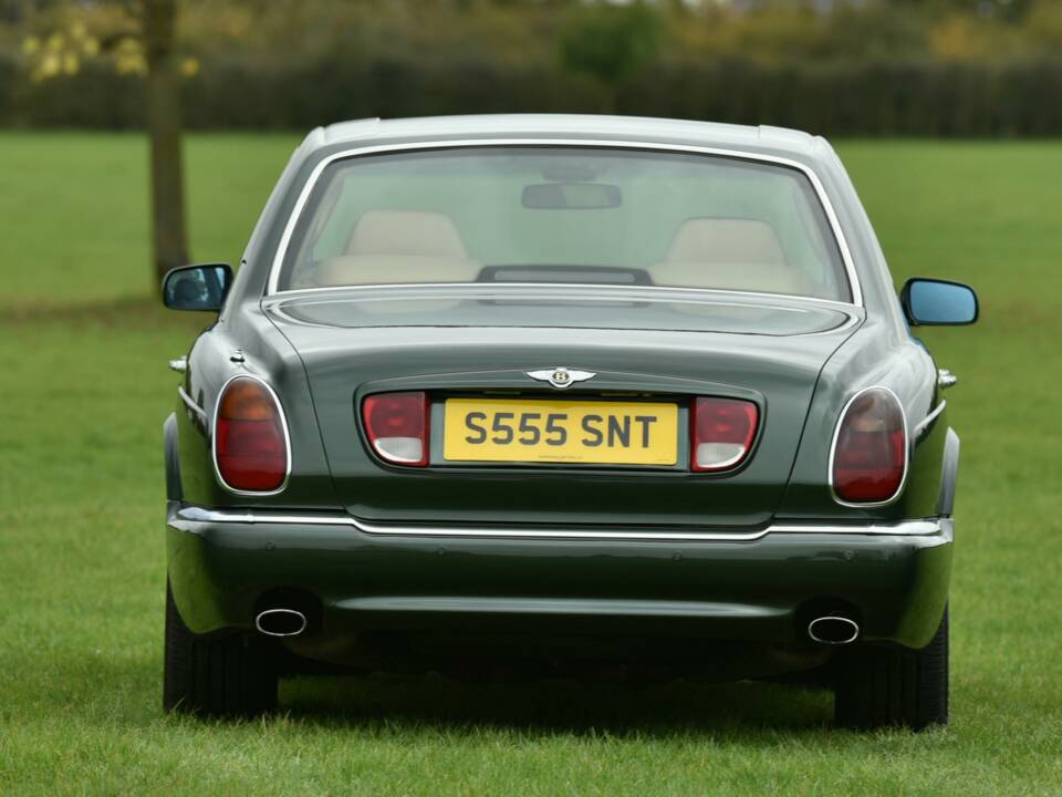 Immagine 13/50 di Bentley Arnage Green Label (1998)