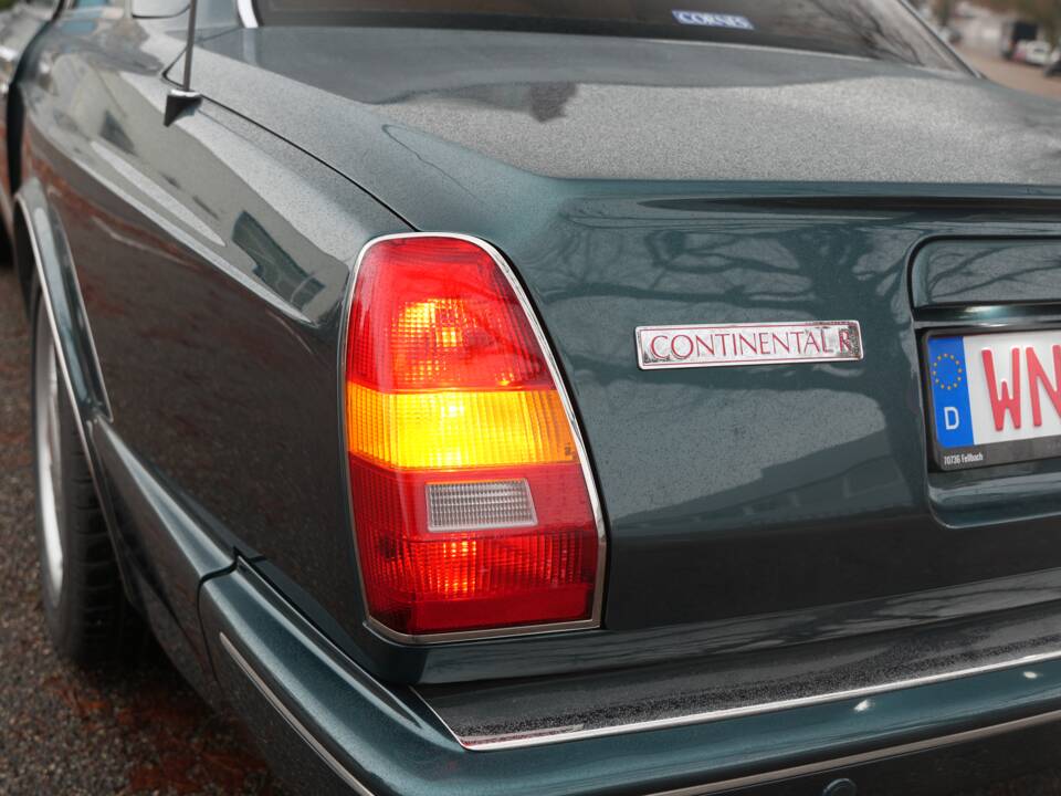 Bild 34/86 von Bentley Continental R (1997)