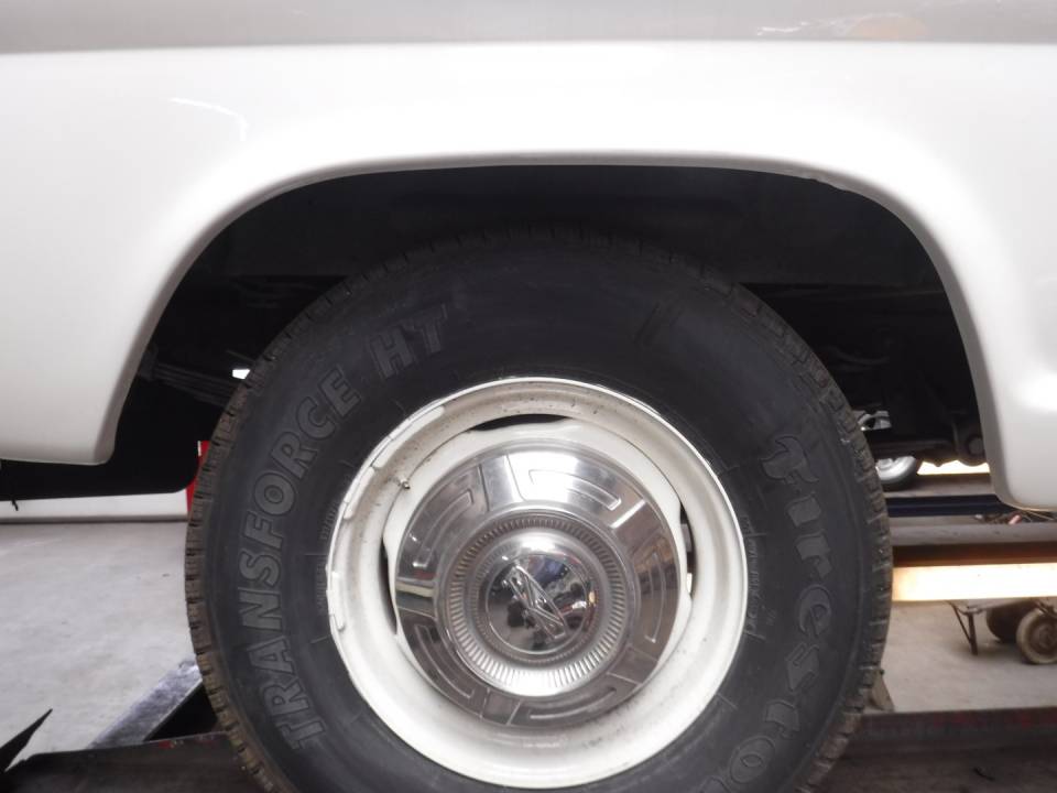 Image 19/50 of Ford F-250 (1967)