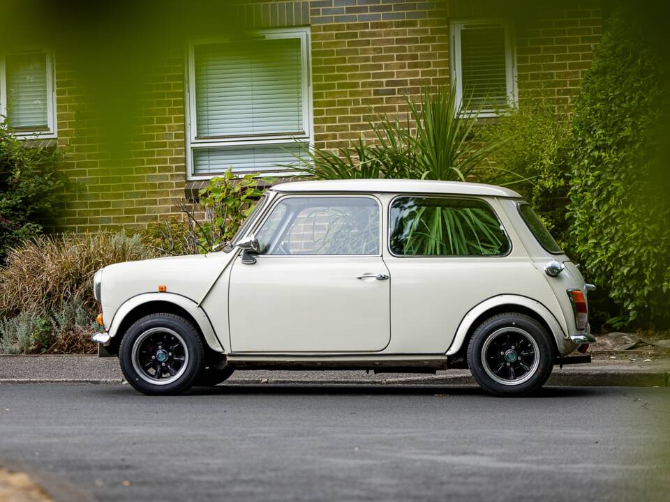 Image 49/50 de Rover Mini Mayfair (1988)