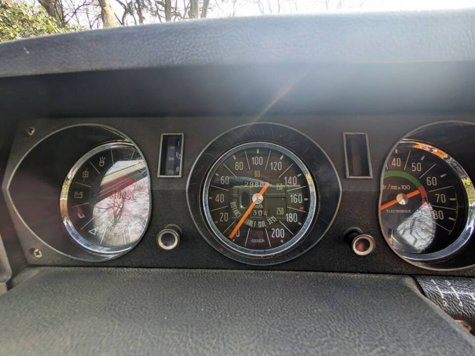 Image 17/31 of Citroën D Spécial (1974)