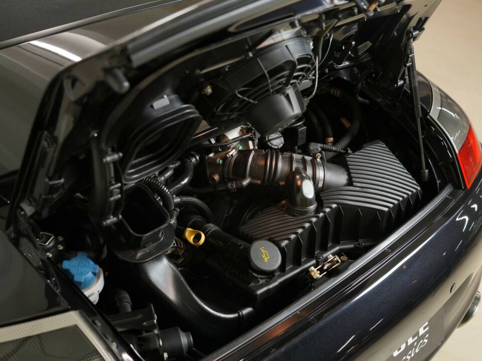 Bild 3/30 von Porsche 911 Carrera (2002)