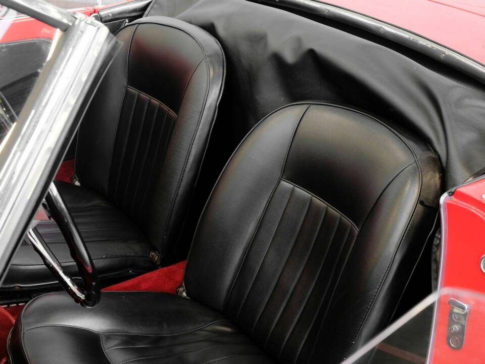 Afbeelding 18/46 van Alfa Romeo Giulia 1600 Spider (1963)