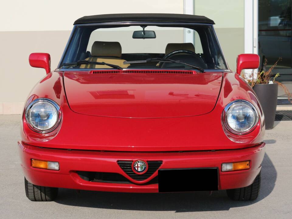 Bild 16/23 von Alfa Romeo 2.0 Spider (1991)