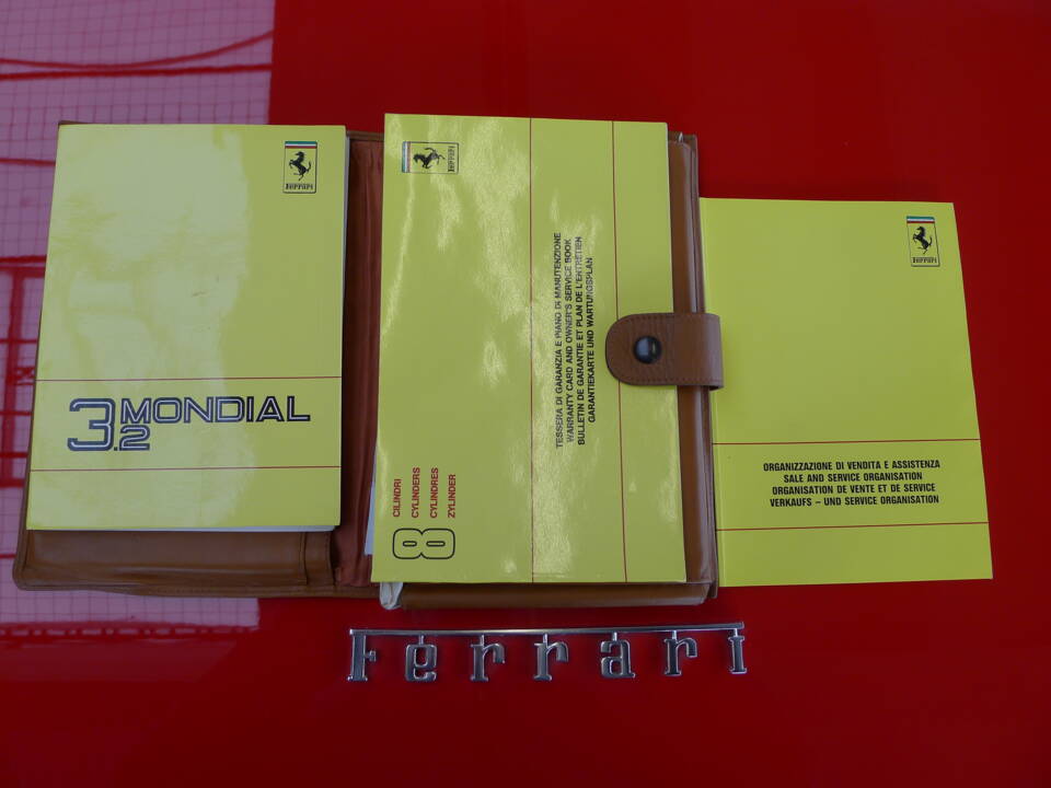 Image 22/47 of Ferrari Mondial 3.2 (1988)