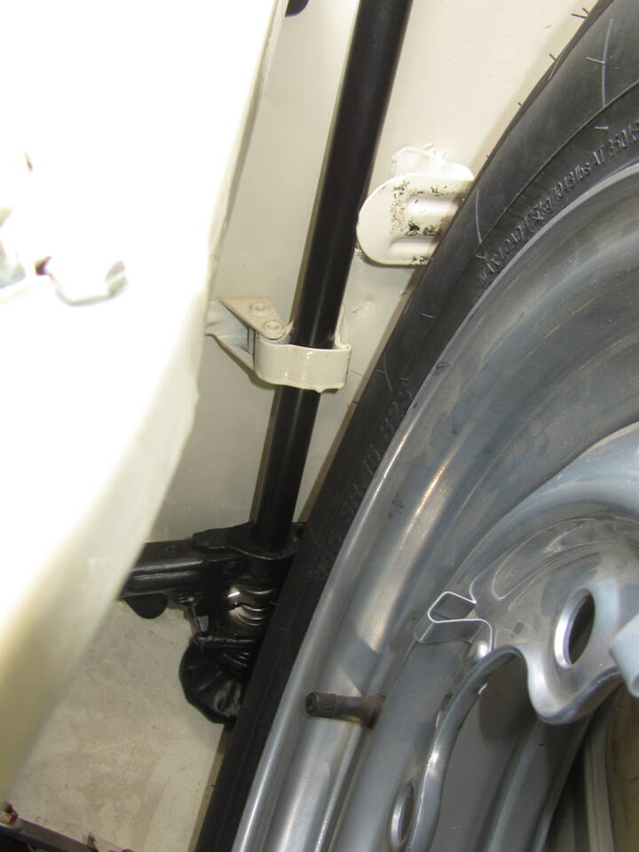Image 20/45 of Volkswagen Karmann Ghia 1300 (1965)