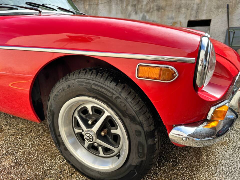 Immagine 41/66 di MG MGB (1977)