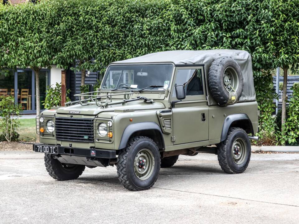 Bild 1/41 von Land Rover Defender 90 Td5 (1998)