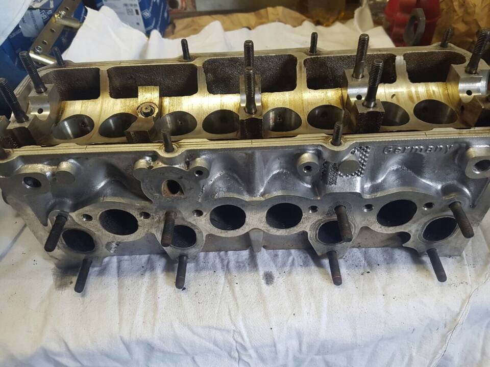 Image 31/32 of Audi 80 1.6 (1986)