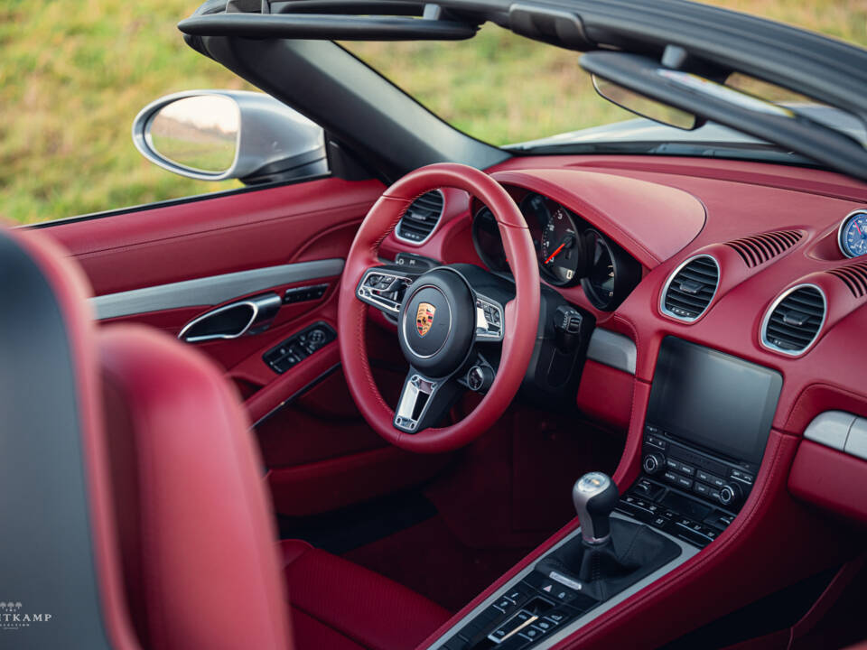 Image 14/22 of Porsche 718 Boxster GTS 4.0 &quot;25 years&quot; (2022)