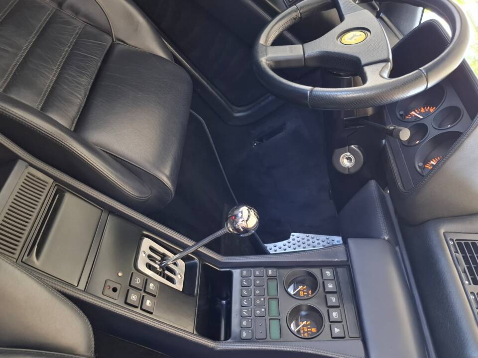 Immagine 27/37 di Ferrari 348 GTS (1994)