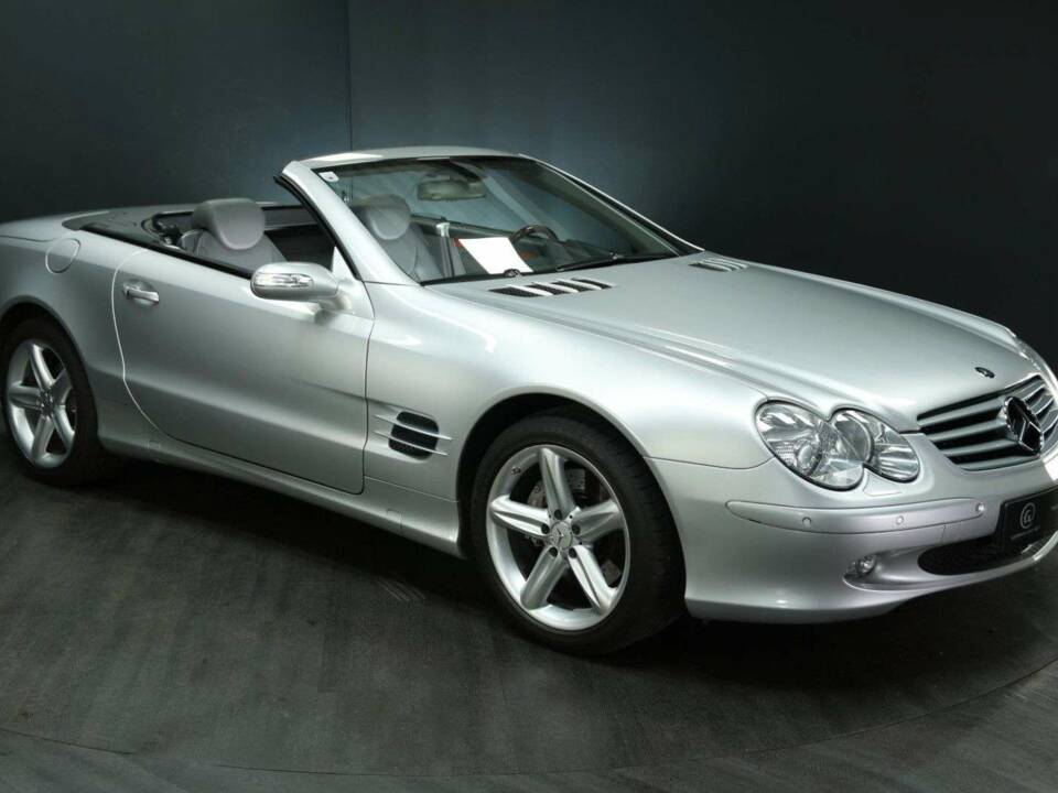 Immagine 8/30 di Mercedes-Benz SL 500 (2006)