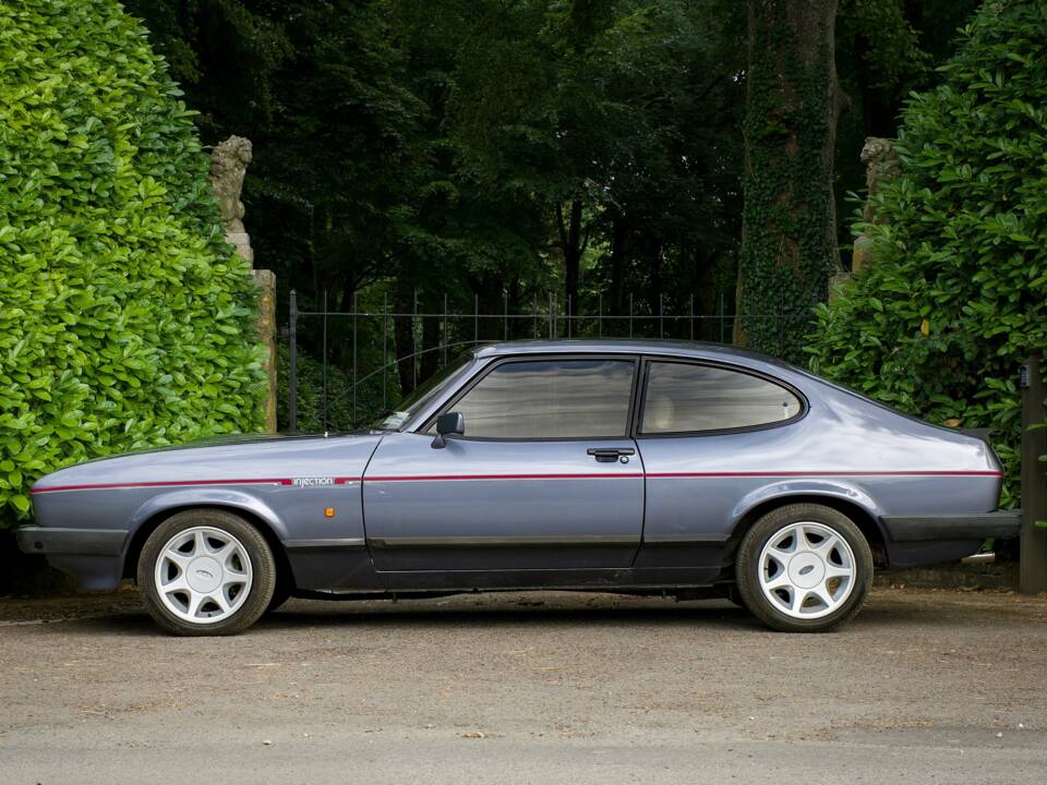 Bild 2/21 von Ford Capri 2,8i (1988)