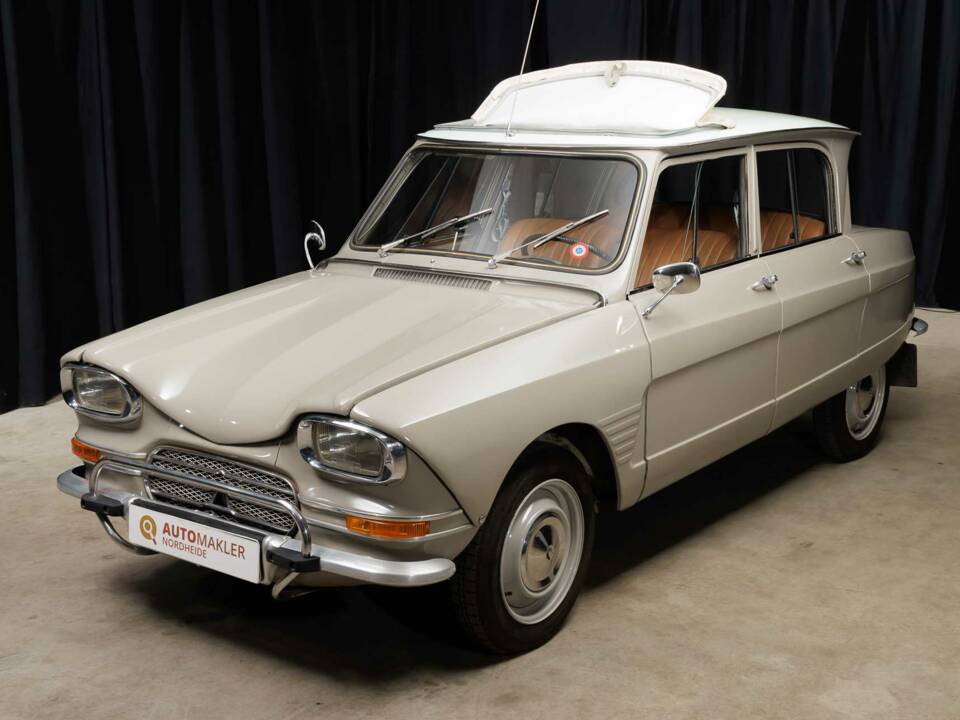 Image 16/60 of Citroën Ami 6 Berline (1969)