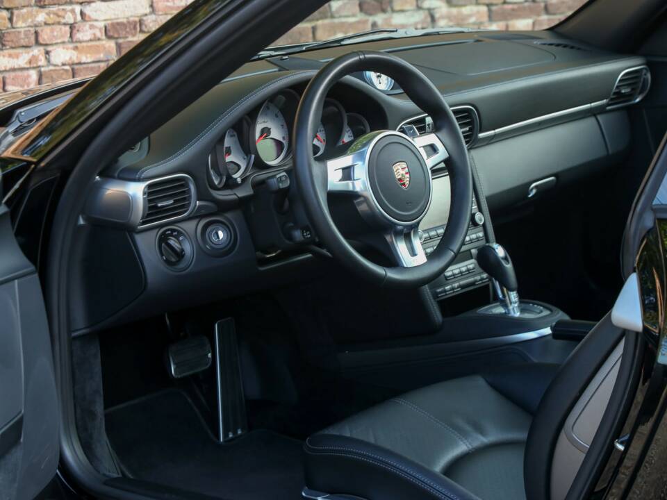 Bild 3/50 von Porsche 911 Turbo (2010)