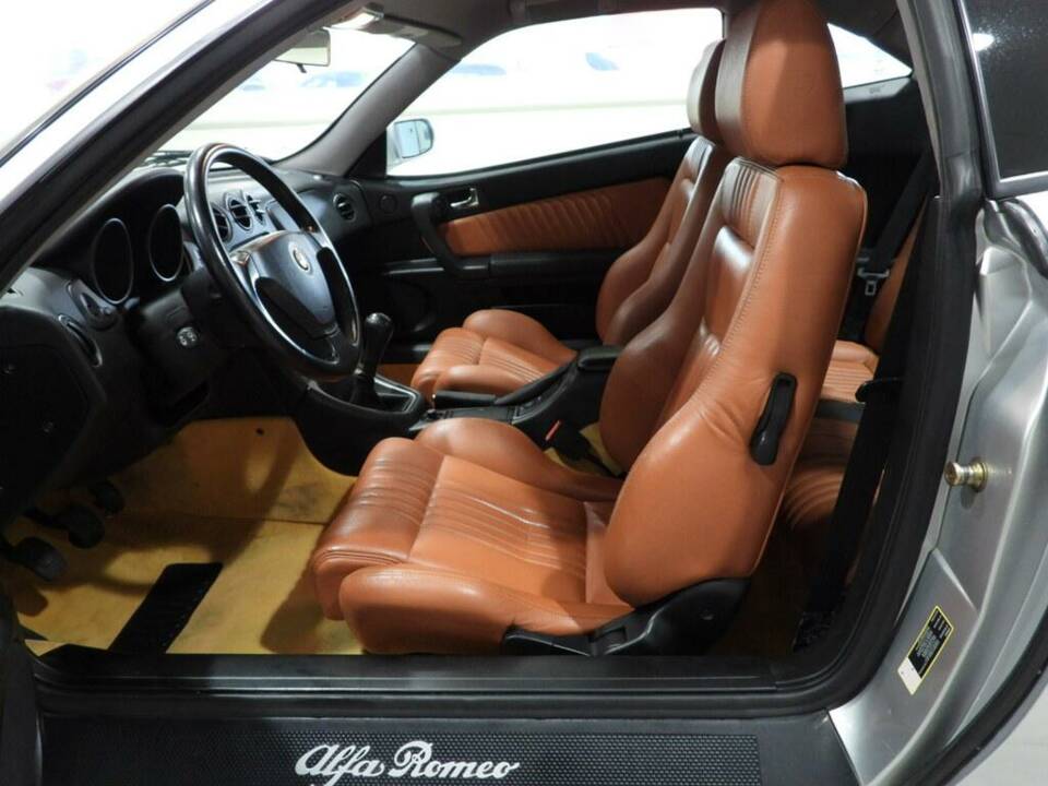 Bild 5/15 von Alfa Romeo GTV 2.0 JTS (2004)