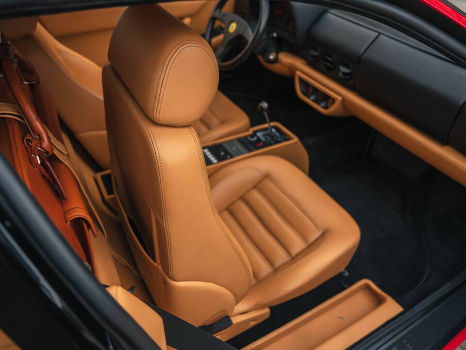 Image 31/46 of Ferrari 512 TR (1994)