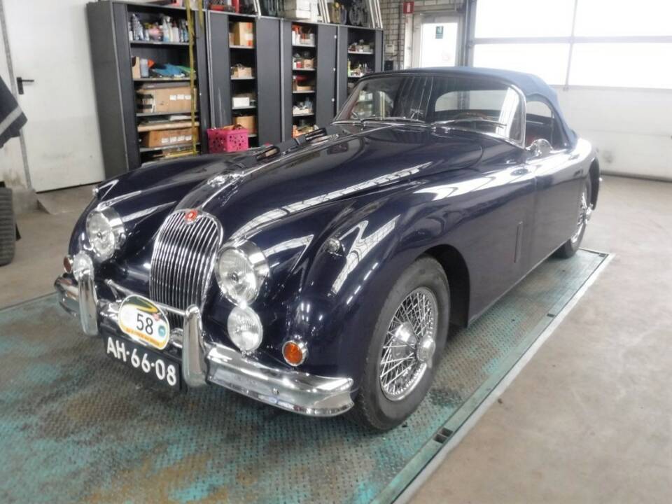 Imagen 13/50 de Jaguar XK 150 OTS (1959)