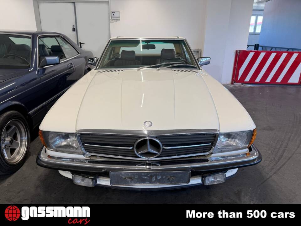 Image 2/15 of Mercedes-Benz 380 SL (1985)