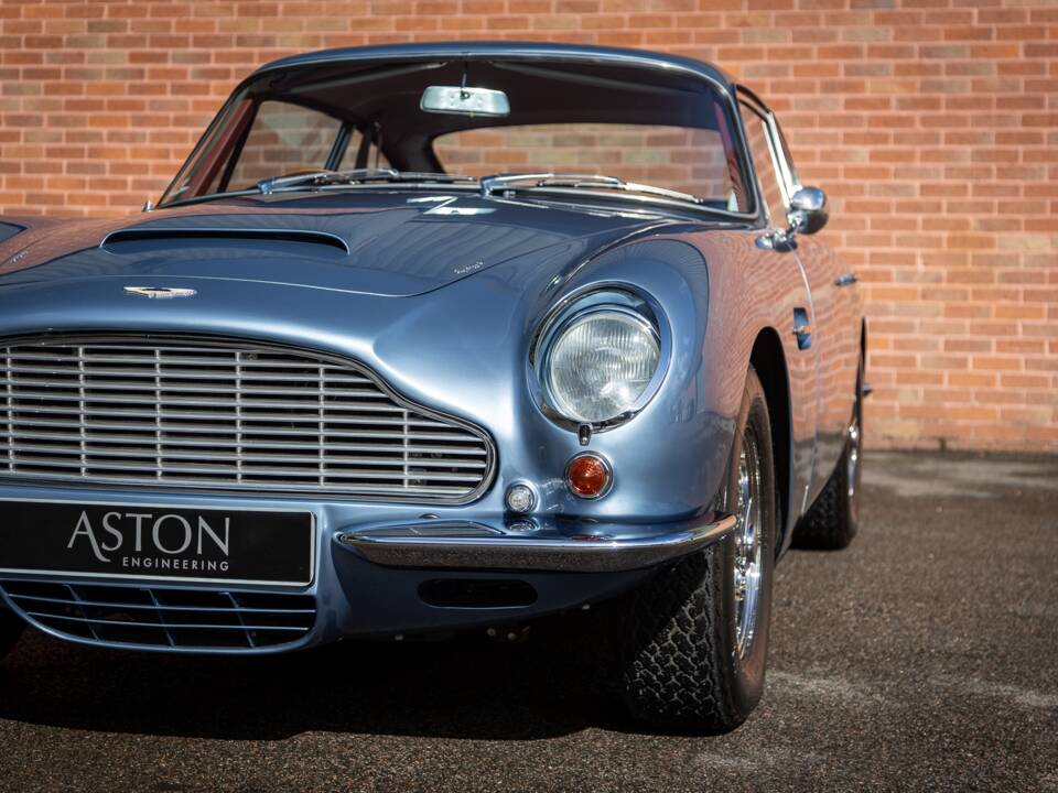 Imagen 18/43 de Aston Martin DB 6 Vantage (1967)