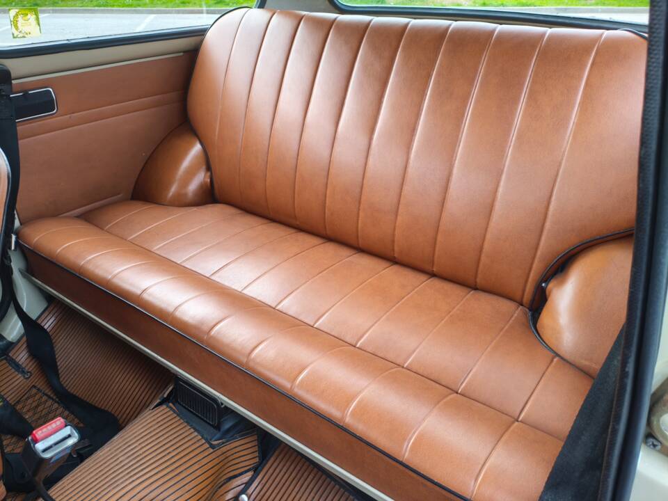 Image 7/10 de FIAT 850 Speciale (1968)