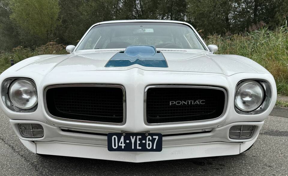 Image 3/7 of Pontiac Firebird TransAm (1977)