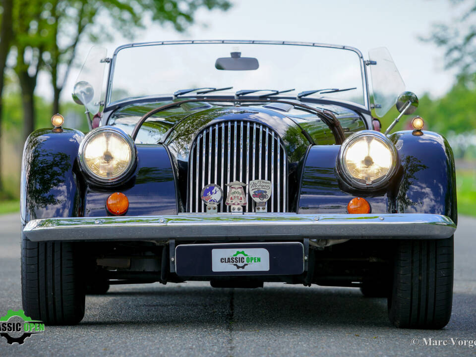 Image 2/54 of Morgan Plus 8 (1992)