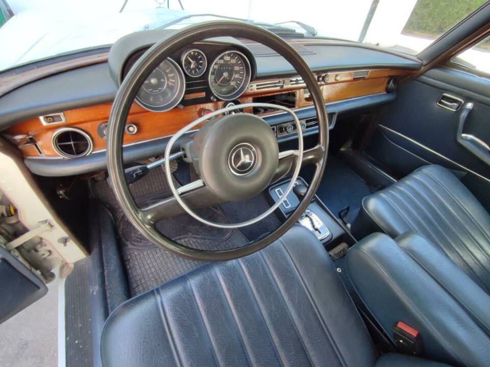 Bild 10/10 von Mercedes-Benz 280 SEL 3,5 (1972)