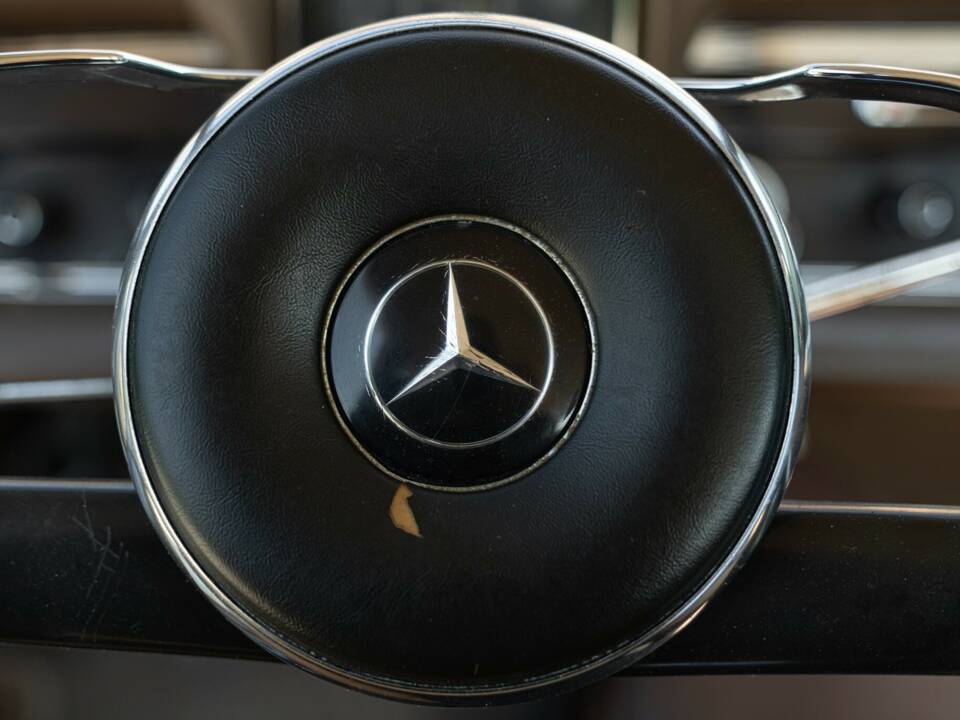 Bild 45/50 von Mercedes-Benz 200 (1966)