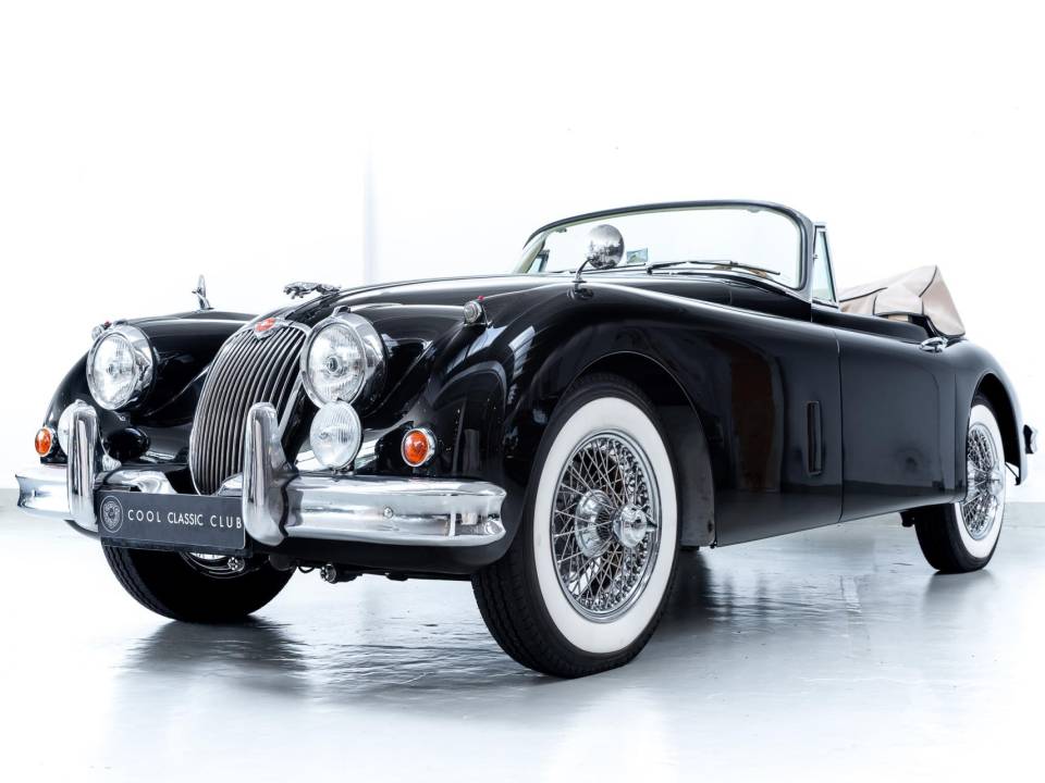 Immagine 1/36 di Jaguar XK 150 DHC (1957)