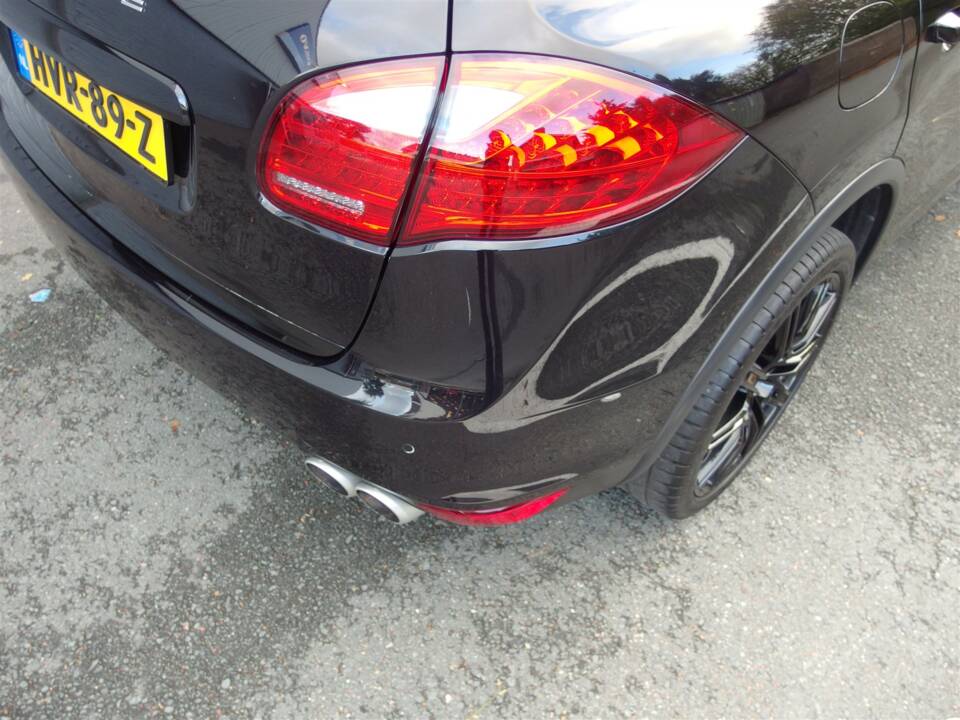 Imagen 37/97 de Porsche Cayenne Turbo (2011)