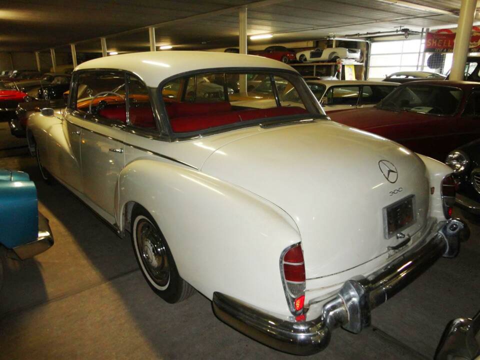 Image 3/28 de Mercedes-Benz 300 d (1960)