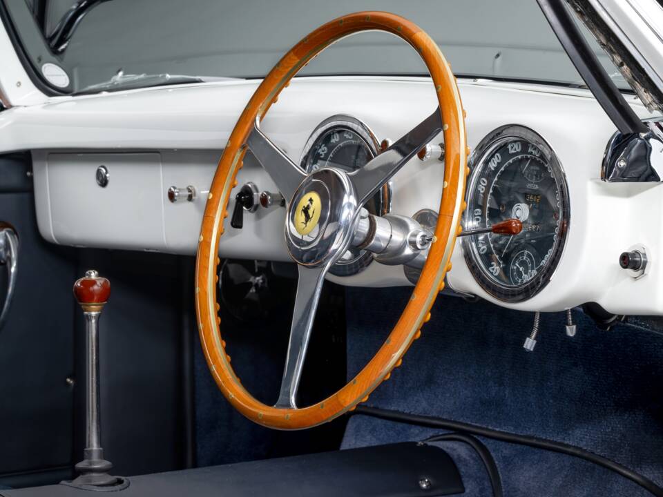 Image 10/61 of Ferrari 225 S (1952)