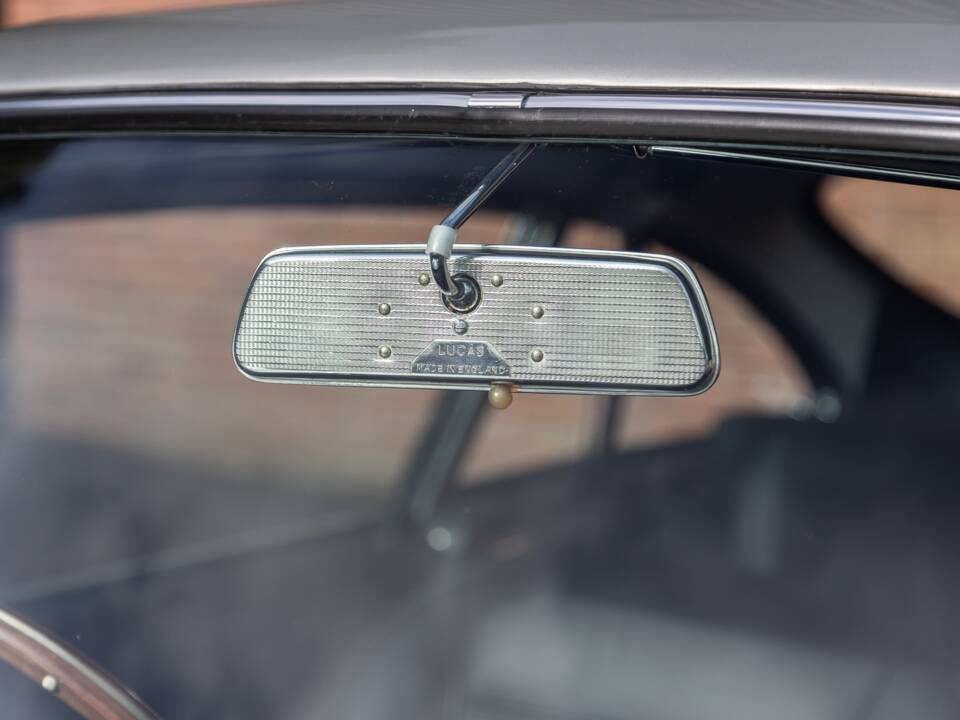 Bild 29/35 von Aston Martin DB 5 (1965)