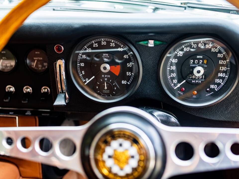 Bild 40/50 von Jaguar E-Type 4.2 (1965)