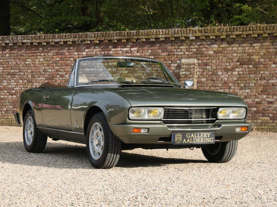Image 40/50 of Peugeot 504 Convertible (1981)