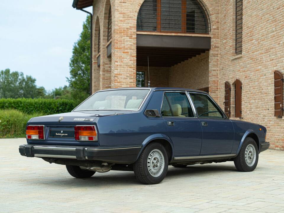 Image 6/50 of Alfa Romeo Alfa 6 - 2.5 (1979)