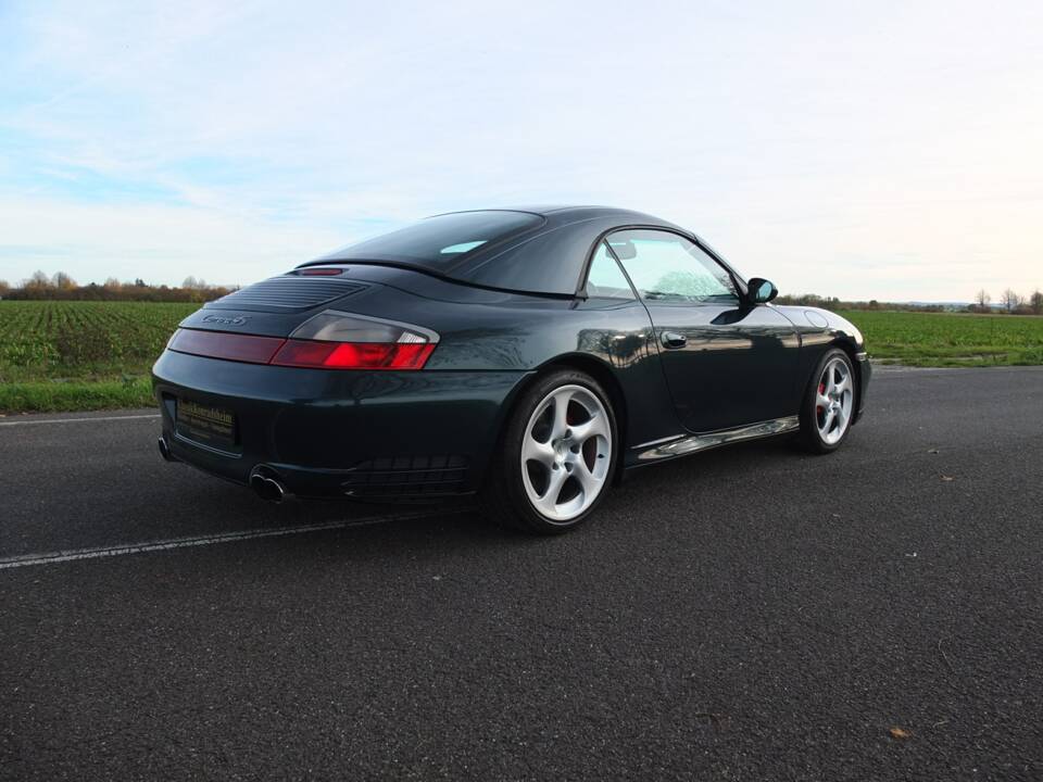 Bild 8/73 von Porsche 911 Carrera 4S (2004)