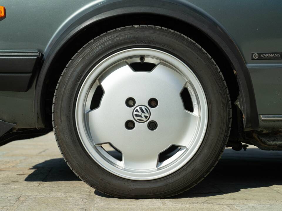 Image 20/50 of Volkswagen Golf I Cabrio GLi 1.8 (1983)