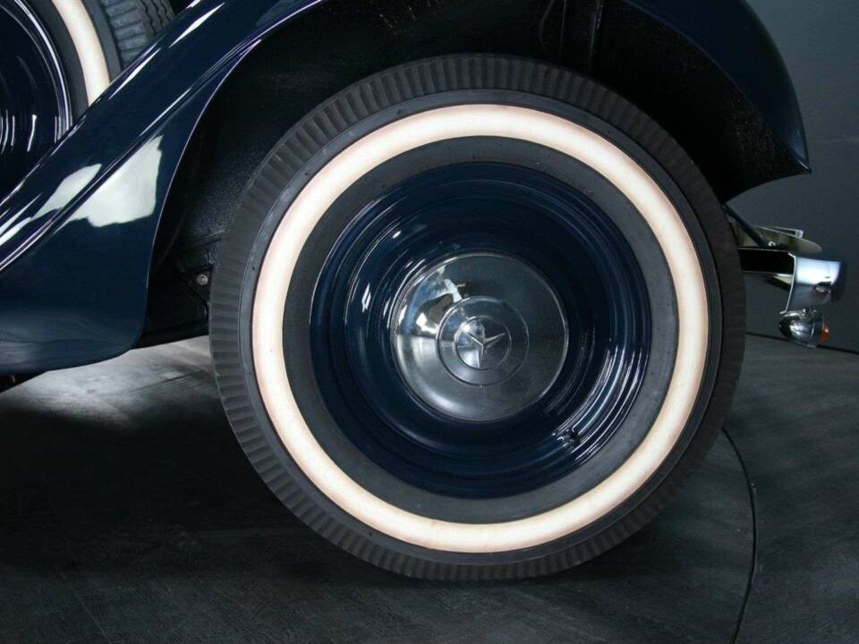 Image 46/50 of Mercedes-Benz 320 Cabriolet B (1939)