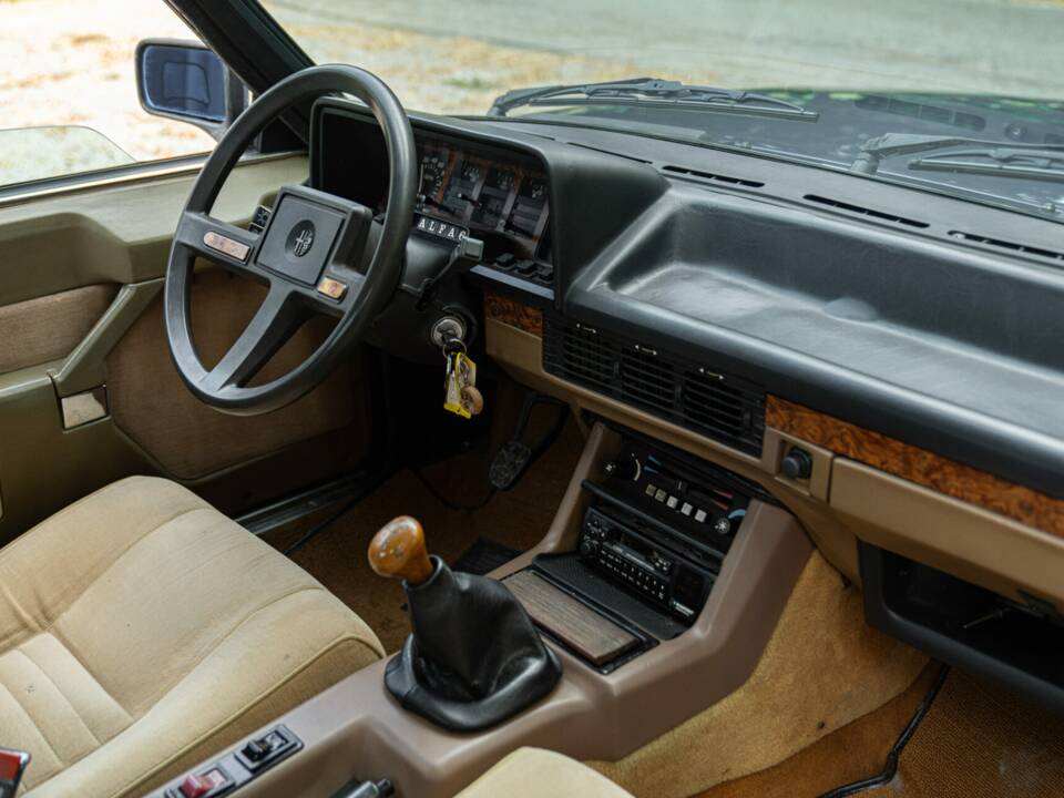 Bild 23/50 von Alfa Romeo Alfa 6 - 2.5 (1979)