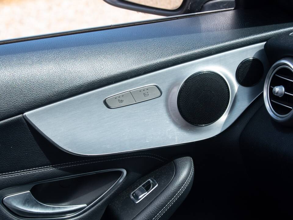 Bild 40/50 von Mercedes-Benz C 300 d (2019)