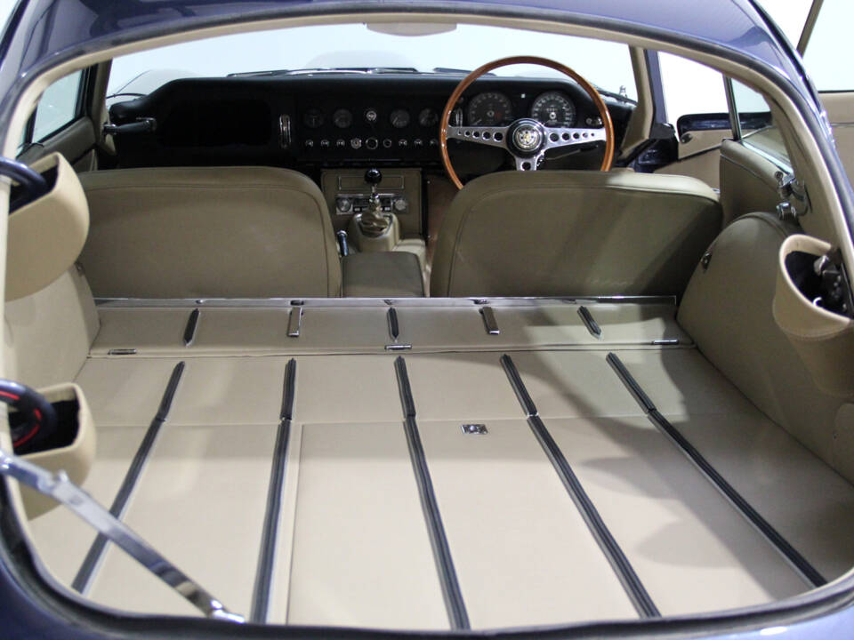 Bild 31/39 von Jaguar E-Type 4.2 (1966)