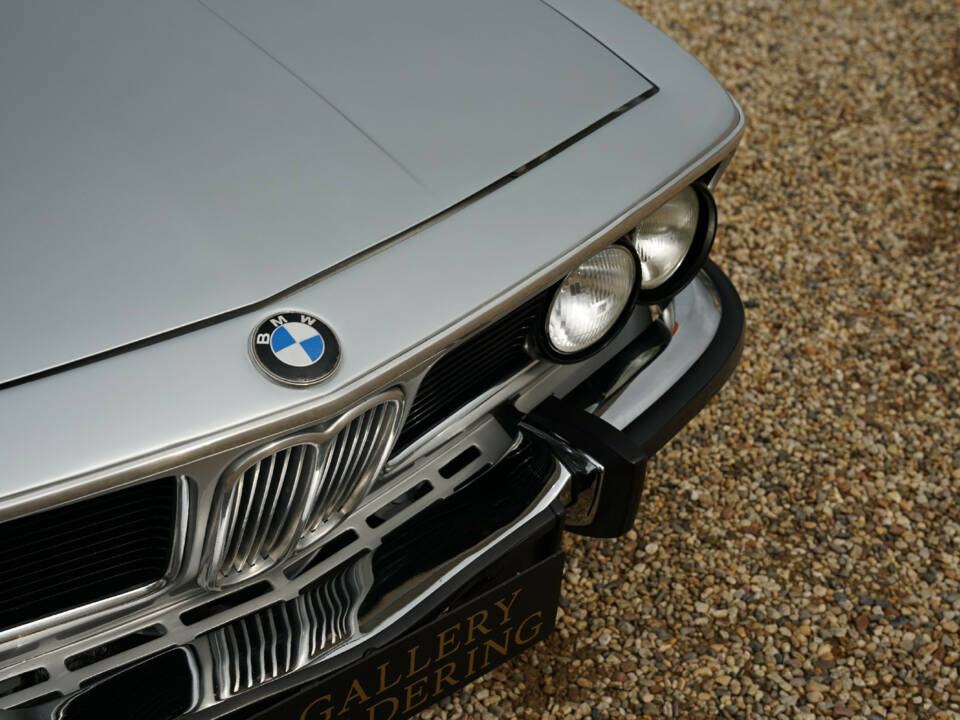 Image 42/50 of BMW 3.0 CSi (1974)